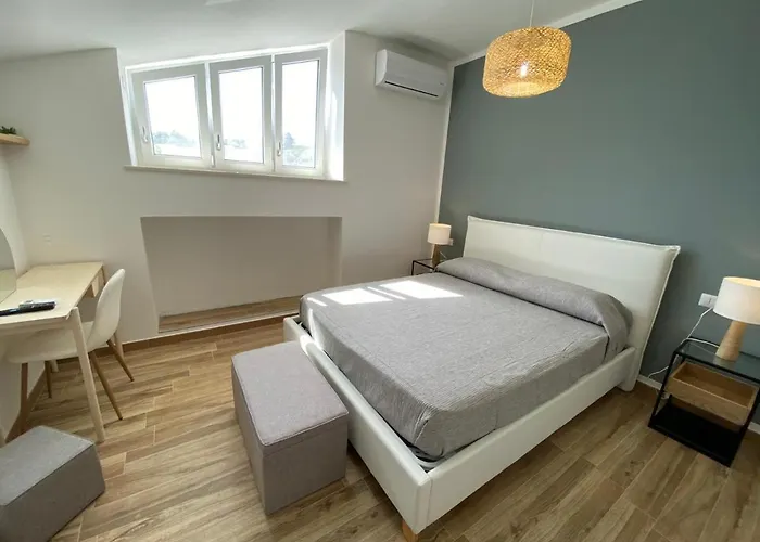 Casa Nonna Pina Pensión Isquia